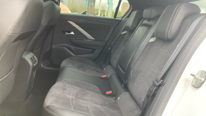 Vauxhall Astra 1.2 Turbo 130 Ultimate 5dr Petrol Hatchback